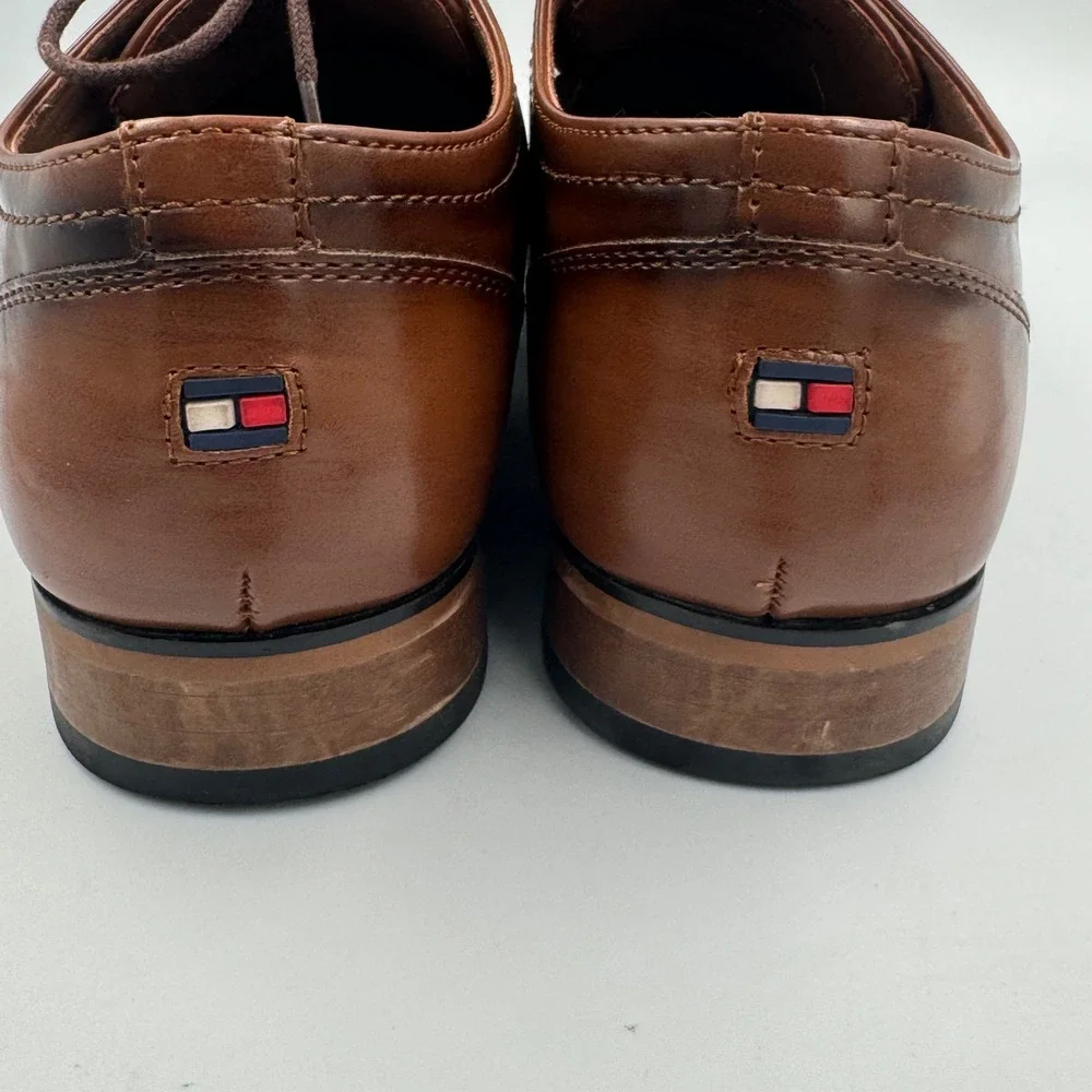Tommy Hilfiger Shory Dress Shoes Mens 10 Brown Perforated‎ Cap Toe Derby TMSHORY